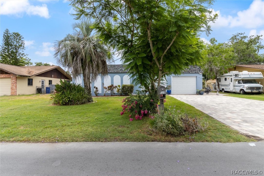 4th Ave, Crystal River, FL 34429
