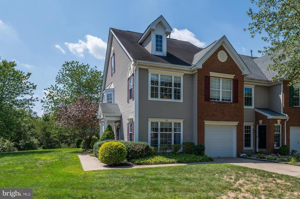 William Penn Cir, Medford, NJ 08055