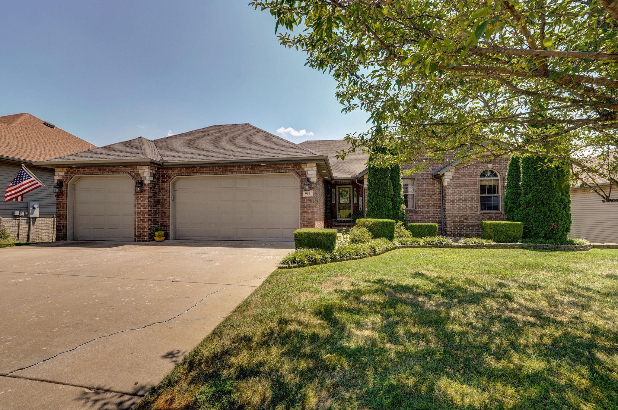 Welch St, Nixa, MO 65714