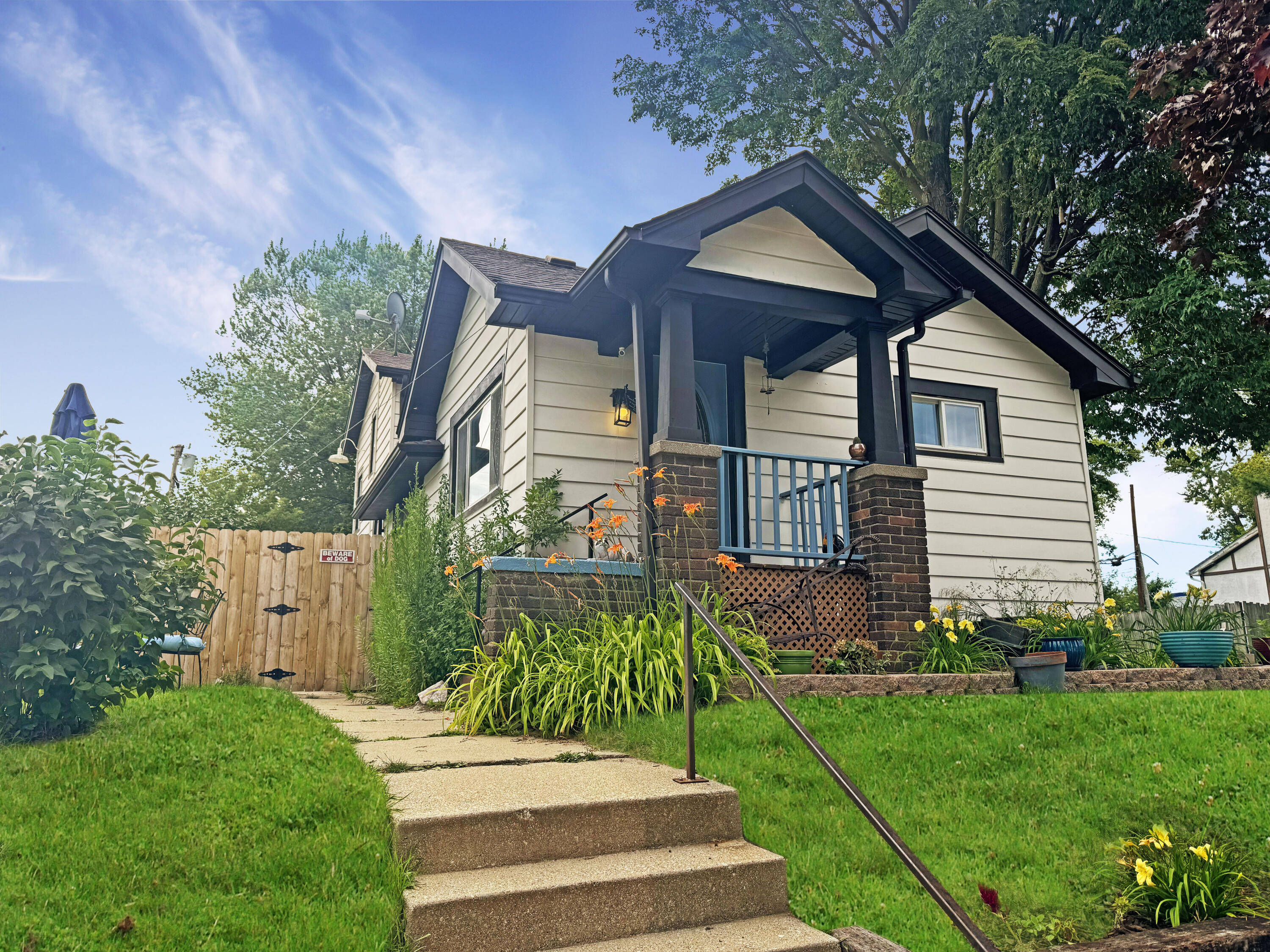 Shoop St, Racine, WI 53404