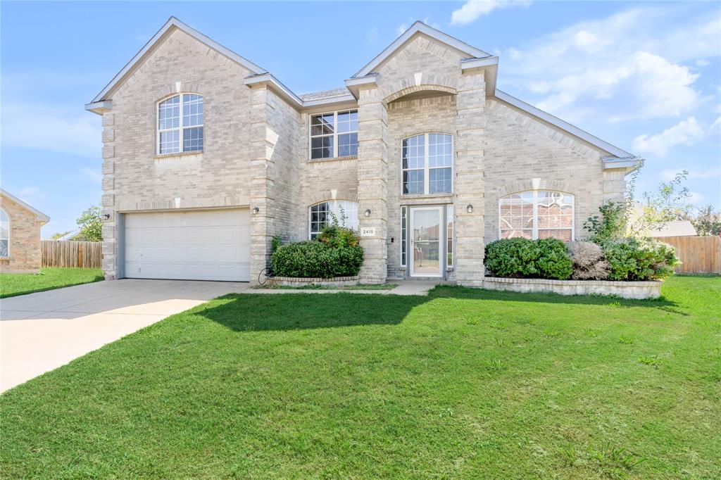 Frontier Dr, Grand Prairie, TX 75052