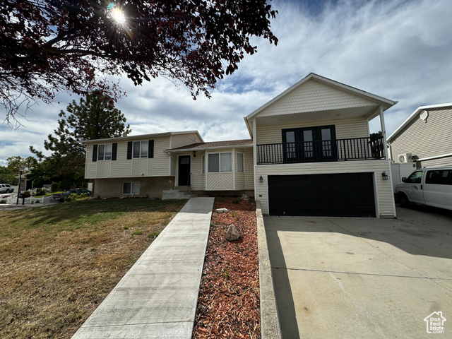 3740 , West Valley City, UT 84128