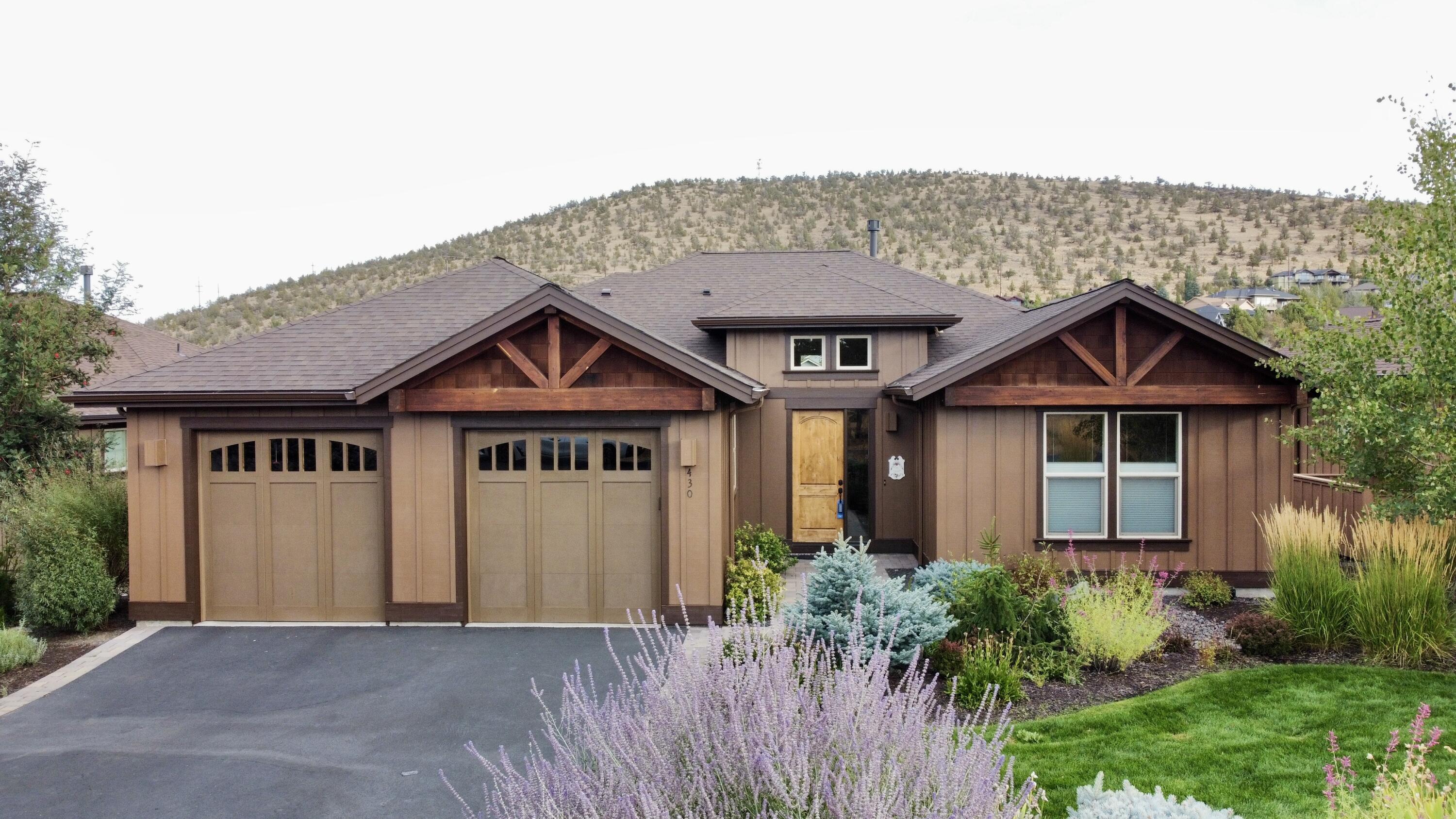 Vista Rim Dr, Redmond, OR 97756