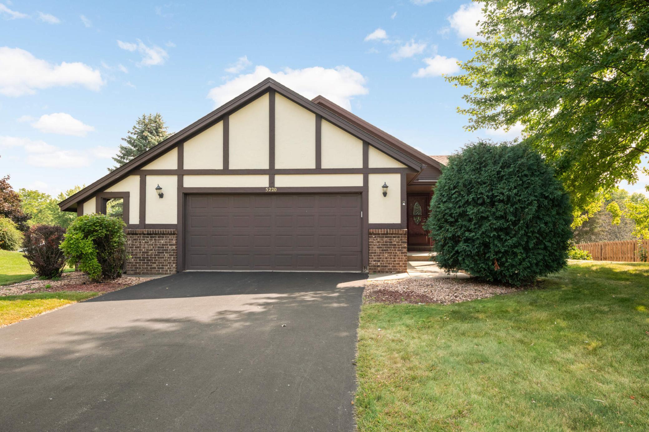 113th Street Cir, Minneapolis, MN 55437