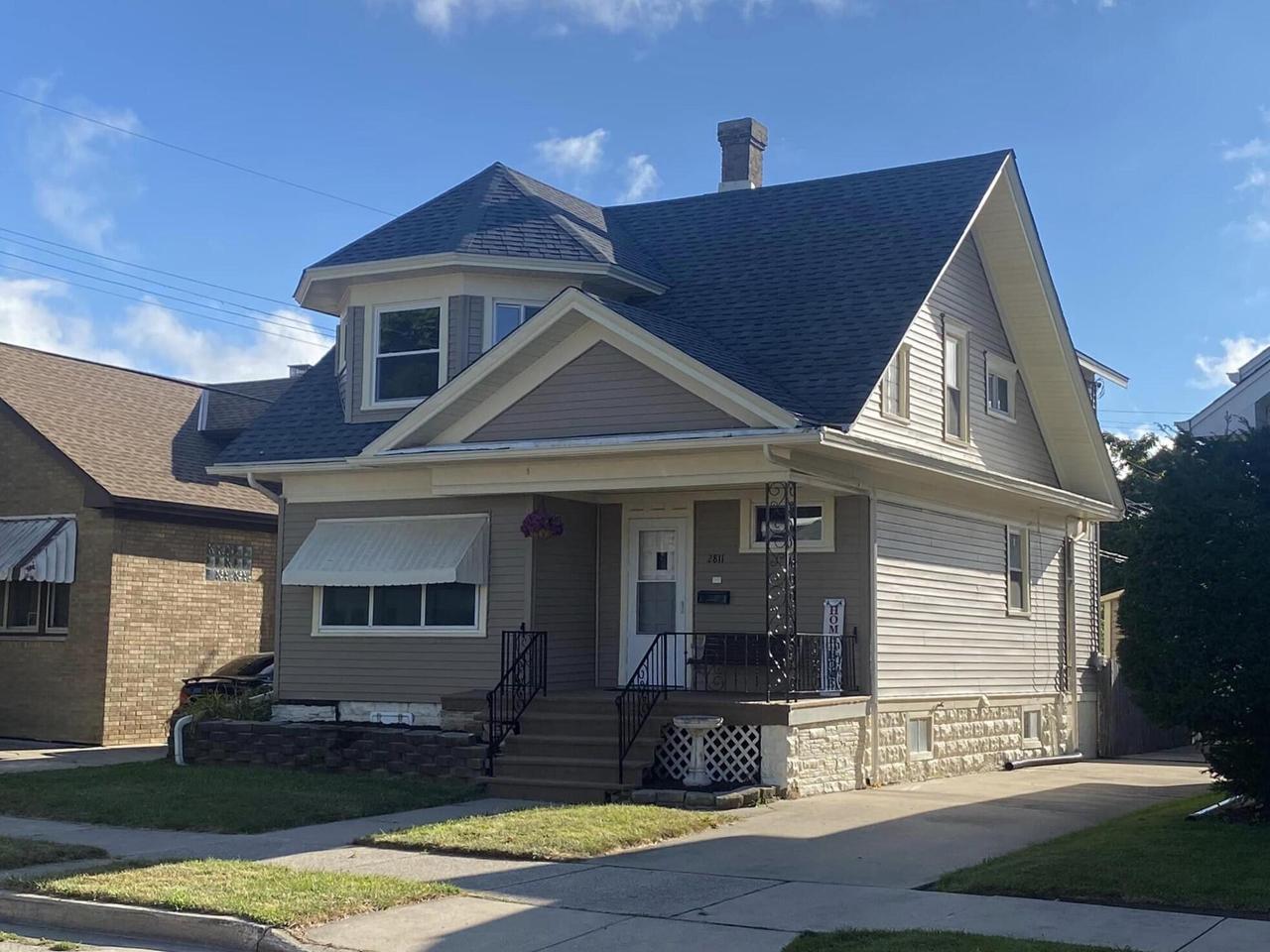 Charles St, Racine, WI 53402