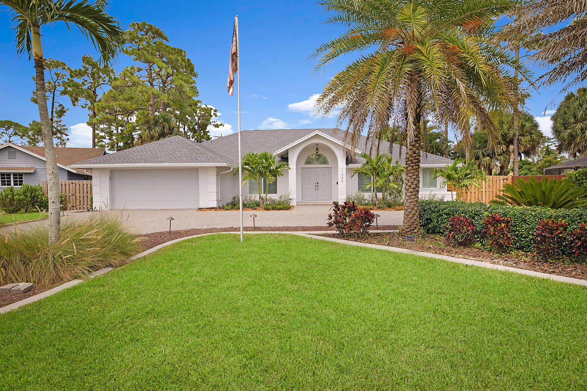 Northumberland Ct, Wellington, FL 33414