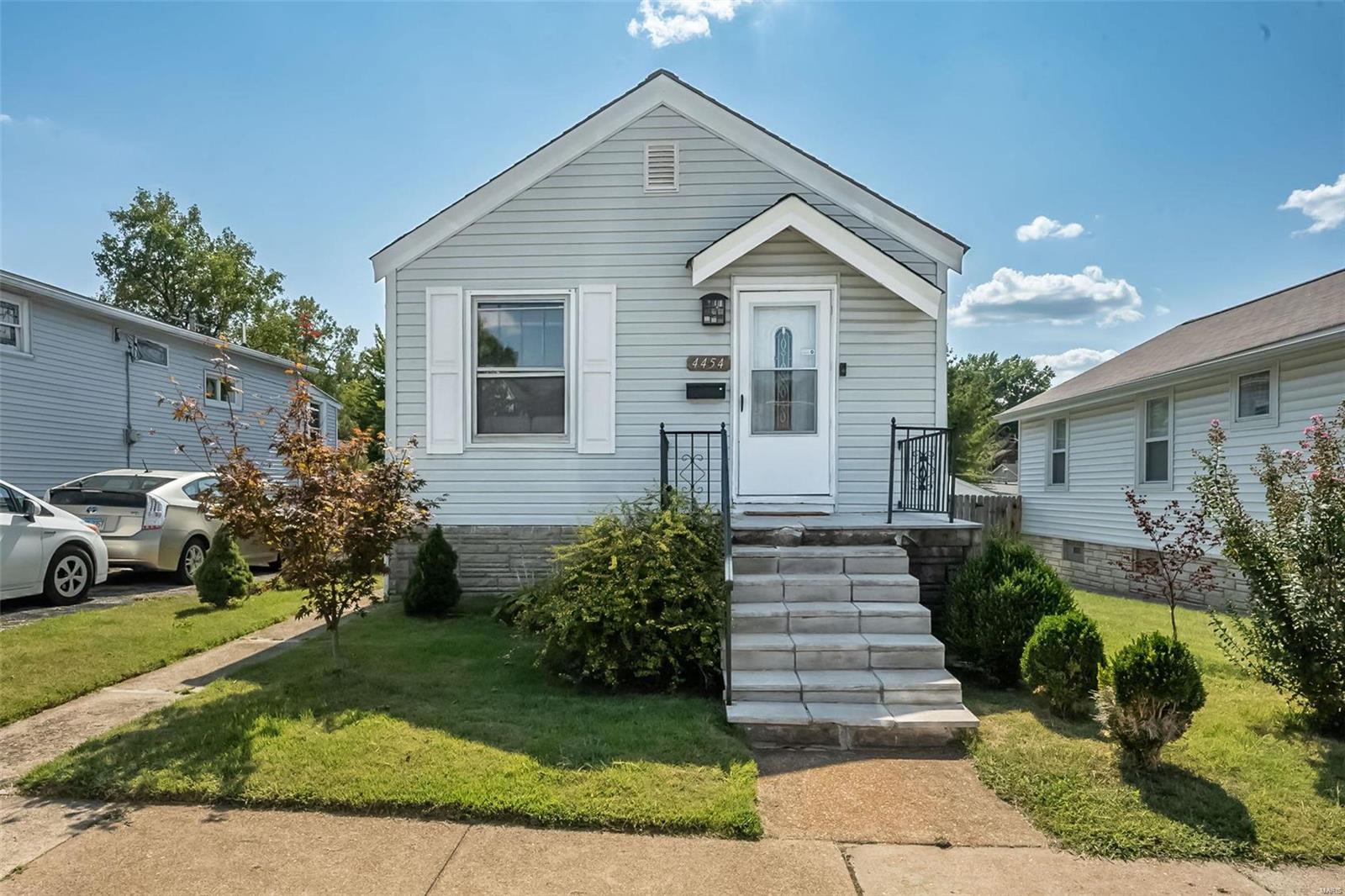 Bingham Ave, Saint Louis, MO 63116