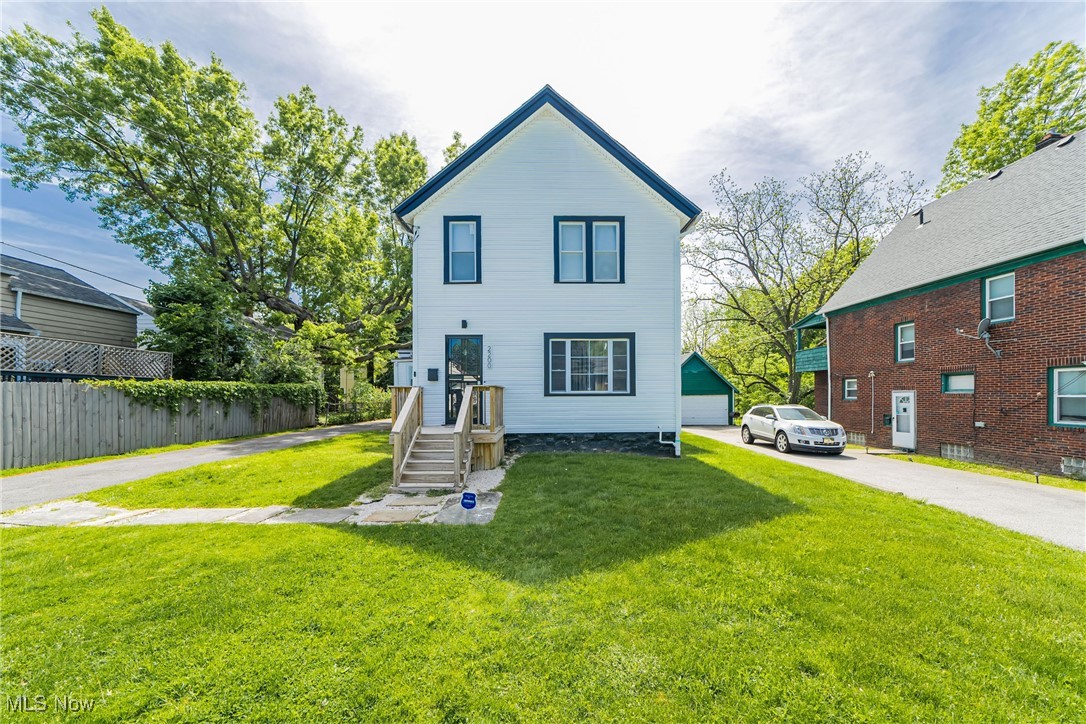 Taylor Rd, Cleveland Heights, OH 44112