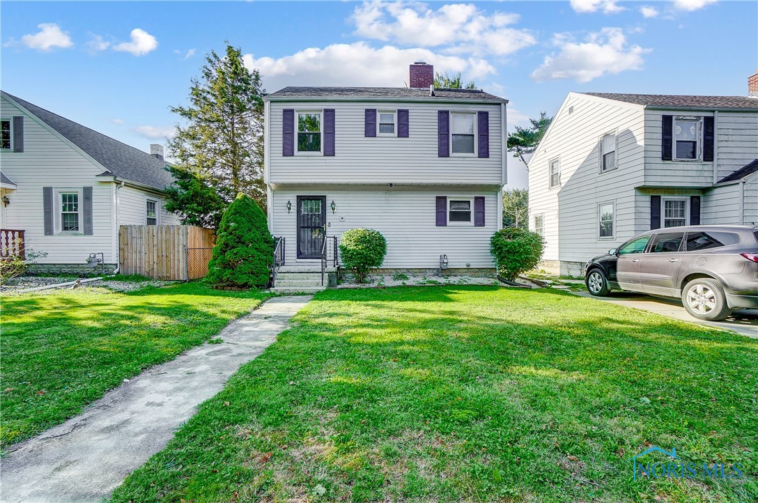 Jones St, Fostoria, OH 44830