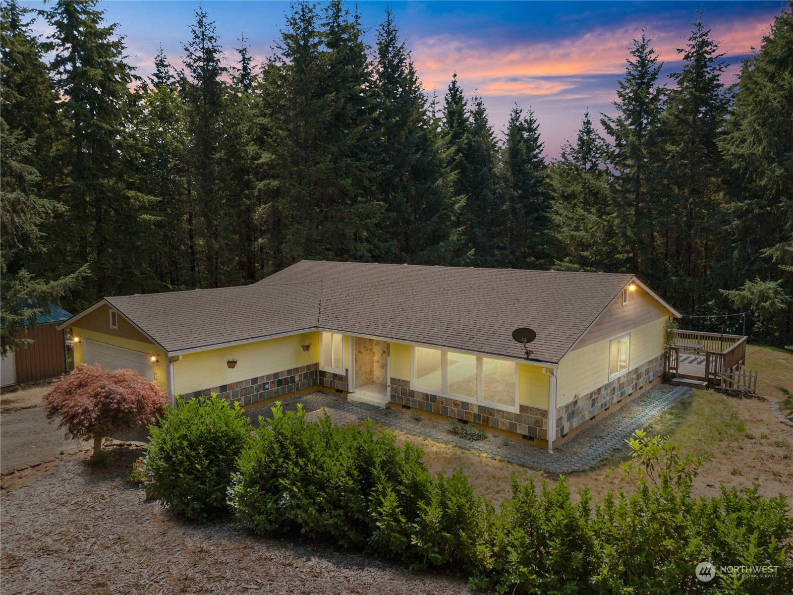 Cherry Ln, Chehalis, WA 98532