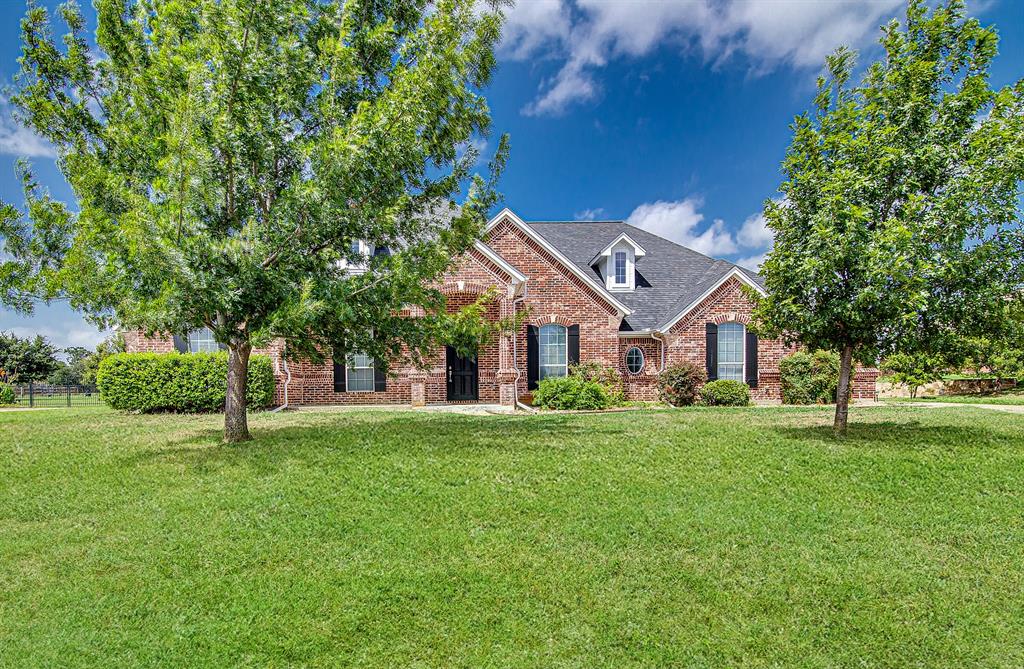 Bucking Bronc Dr, Fort Worth, TX 76126