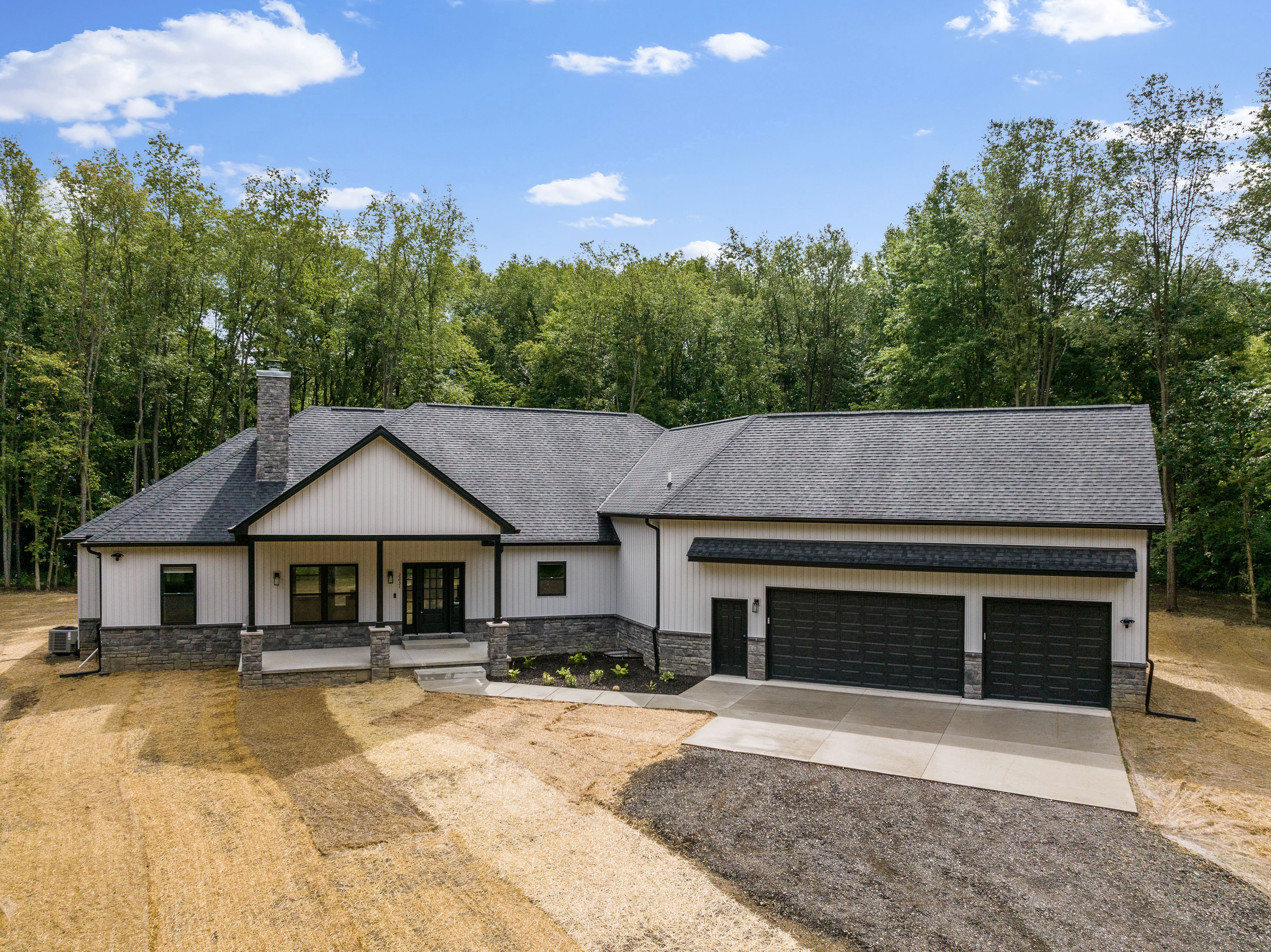 Parmalee Ln, Brighton, MI 48114