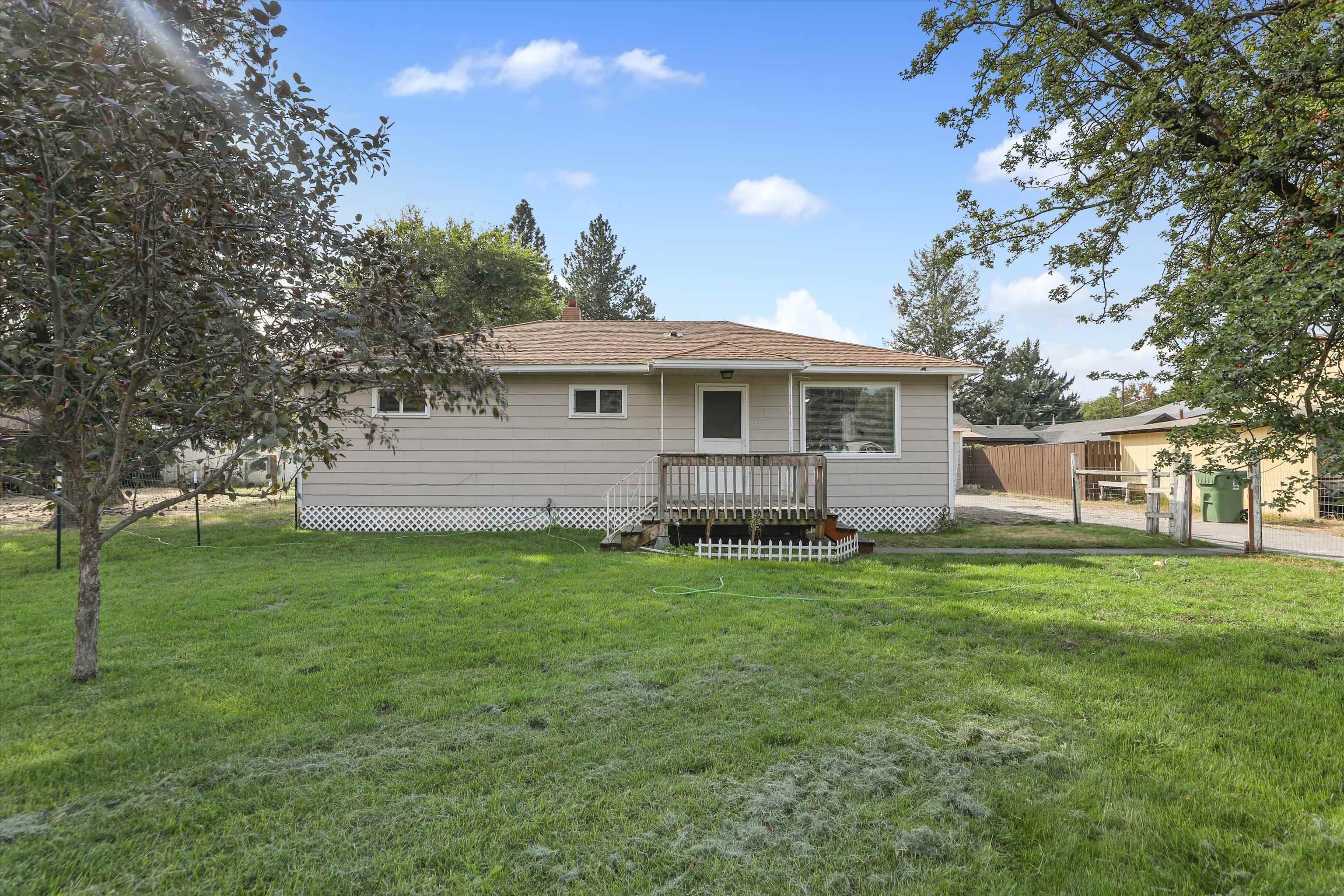 Hastings Ave, Mead, WA 99021