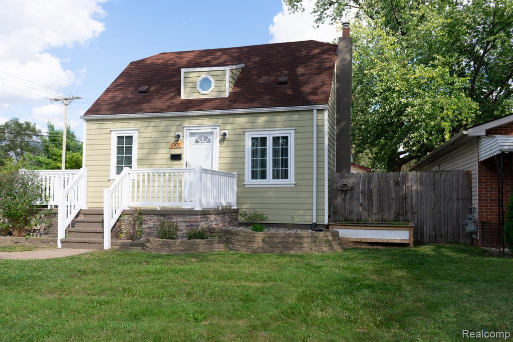 Hazel St, Taylor, MI 48180
