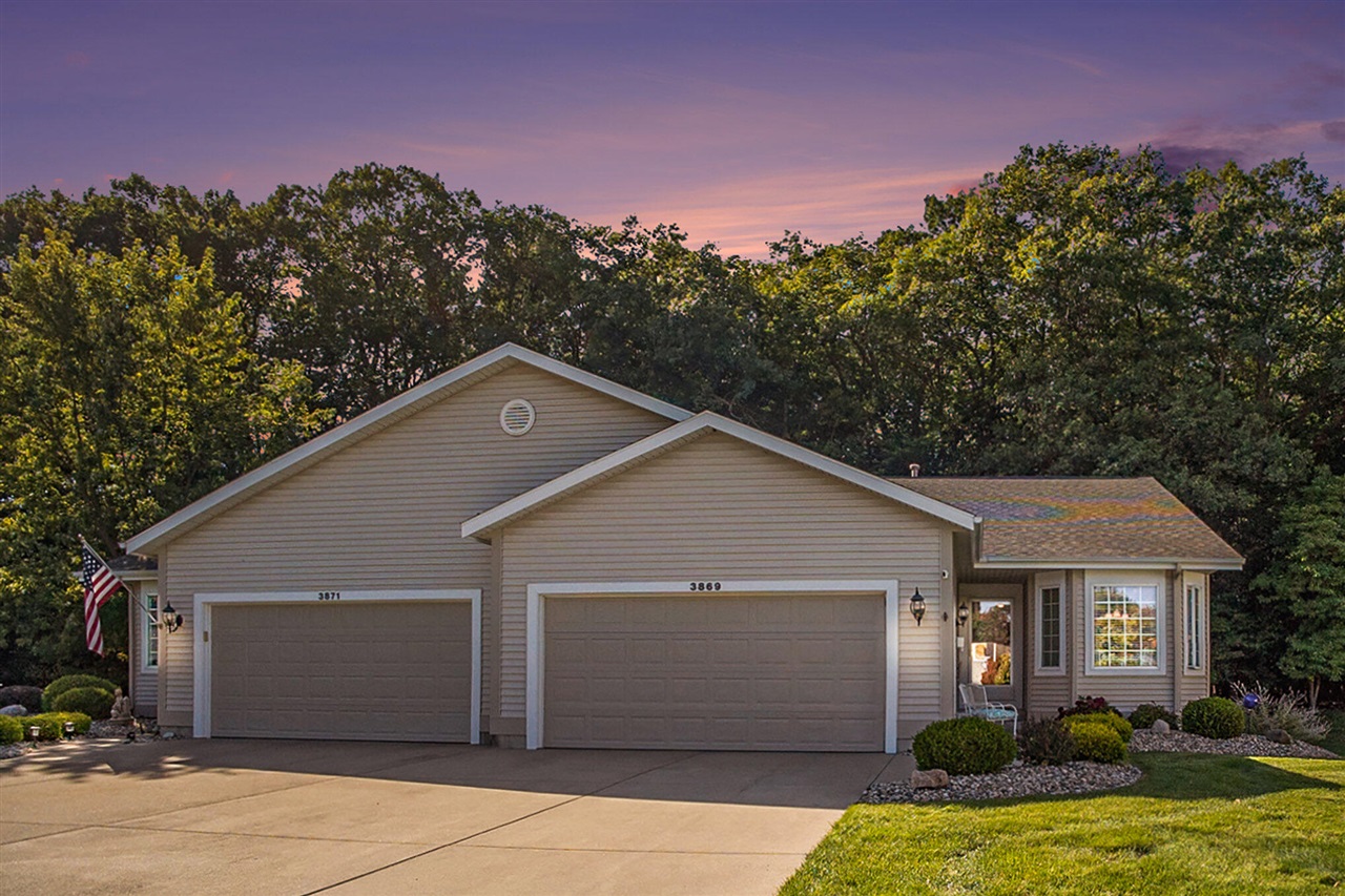 Fairway Dr, Norton Shores, MI 49441