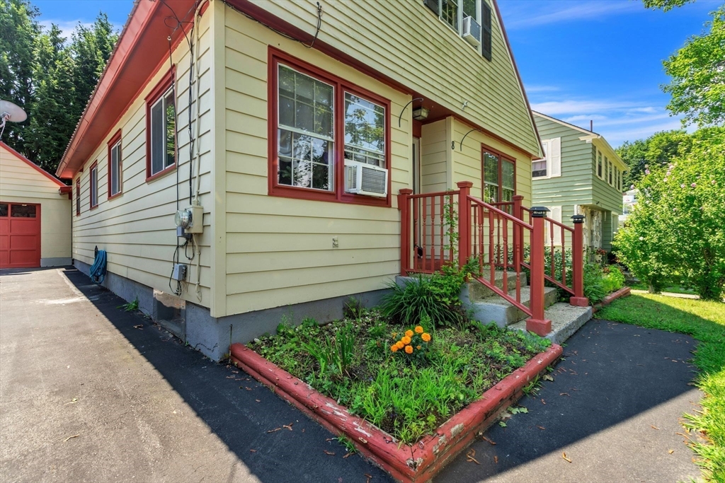 Marian Ave, Pittsfield, MA 01201