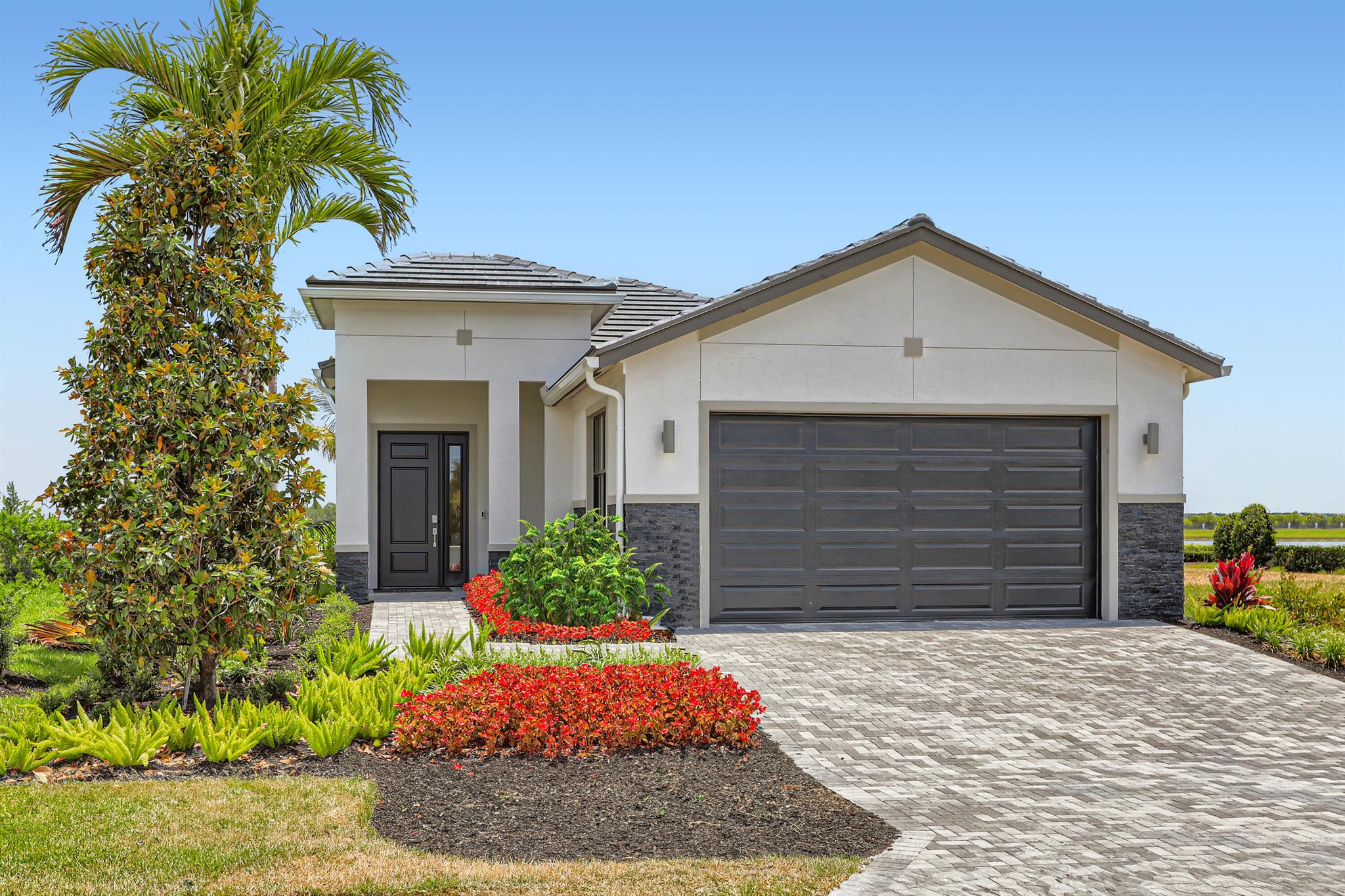 Fascino Cir, Port Street Lucie, FL 34984
