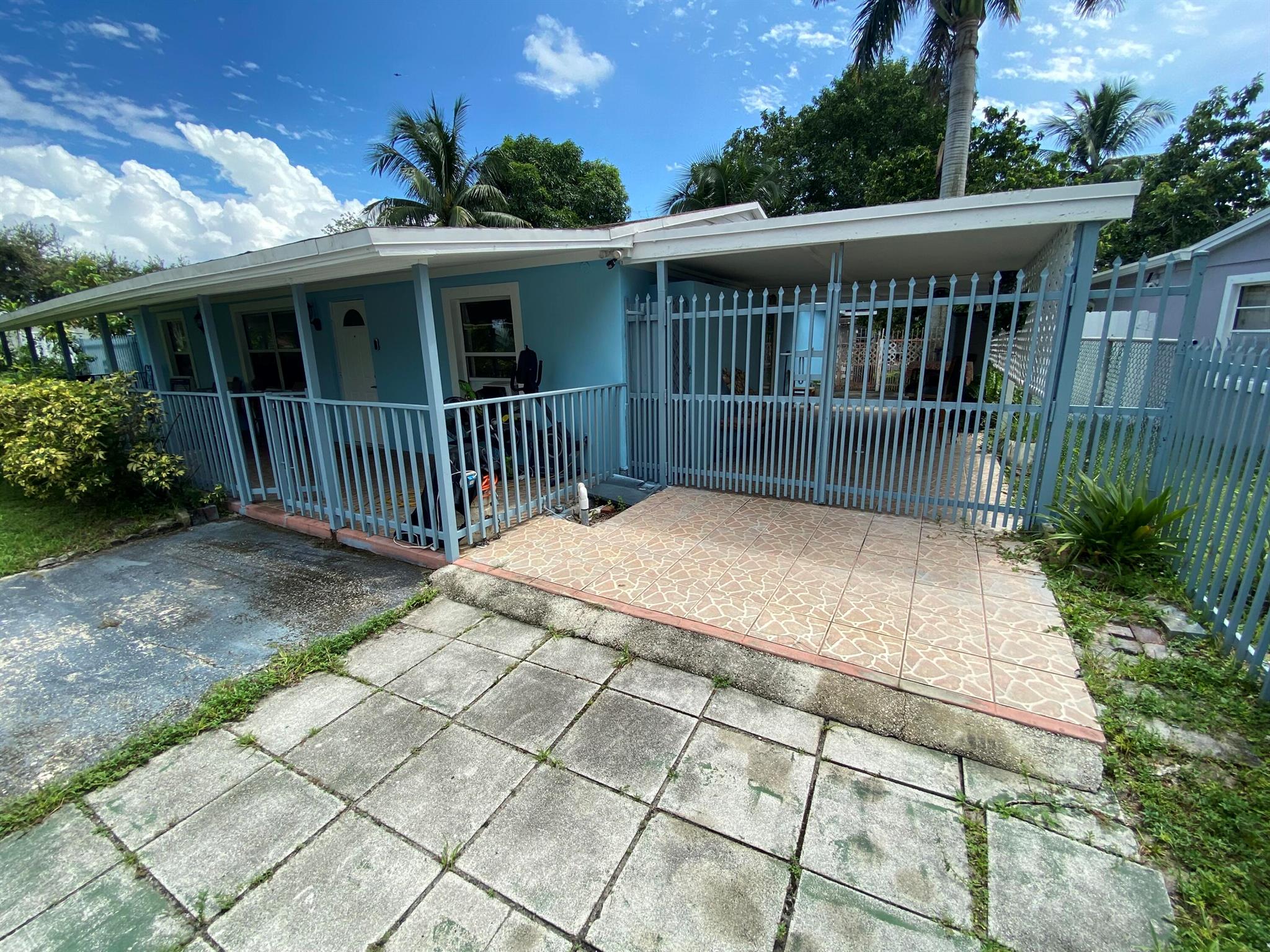 Pine St, West Palm Beach, FL 33406