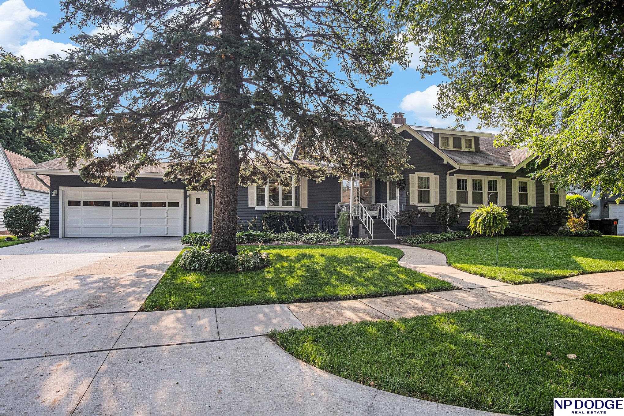 I St, Fremont, NE 68025