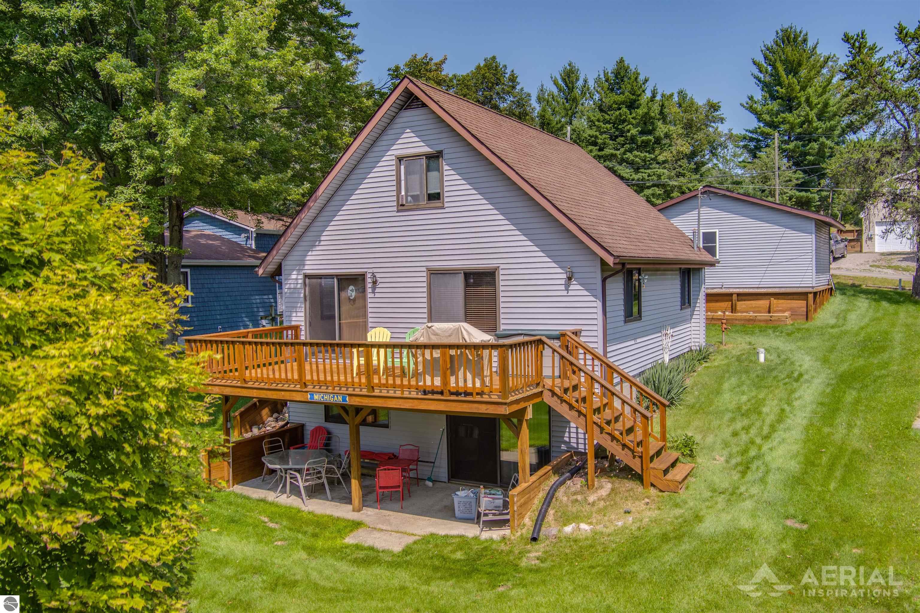 Ogemaw Trl, West Branch, MI 48661