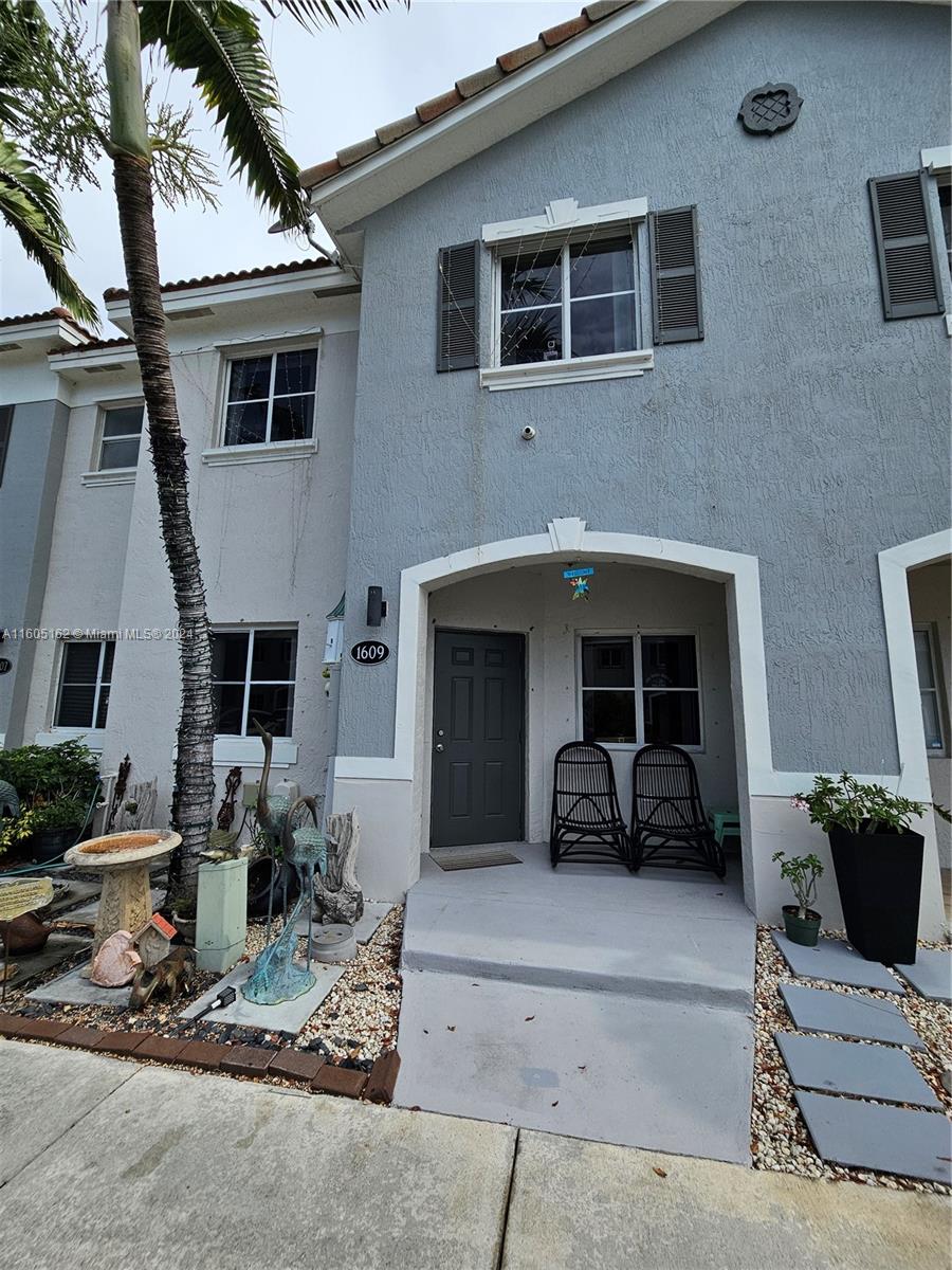 31st Ct, Homestead, FL 33035
