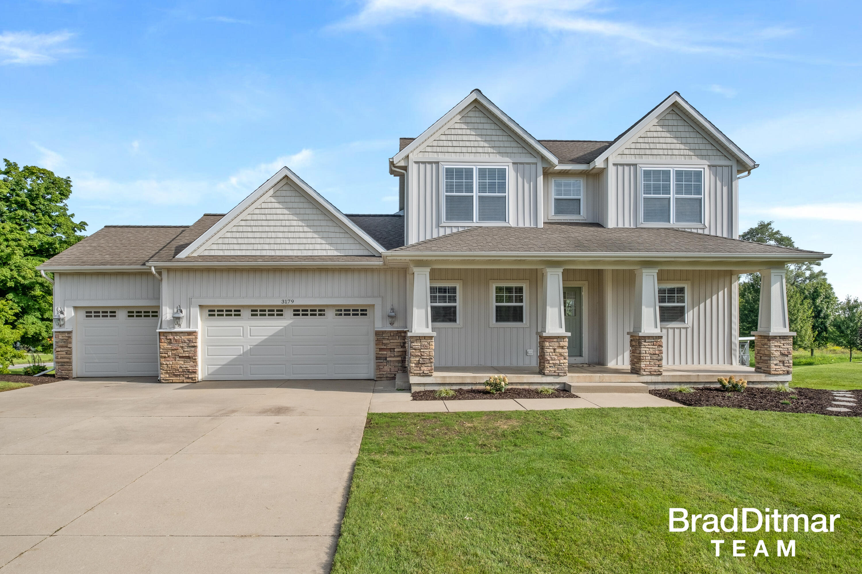 Sebe St, Hudsonville, MI 49426