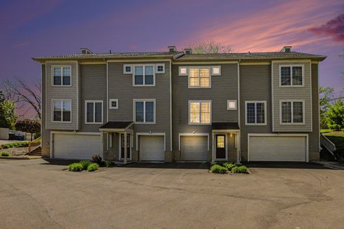 1032 Bluestem Ln, Ann Arbor, MI, 48103-6558 | Card Image