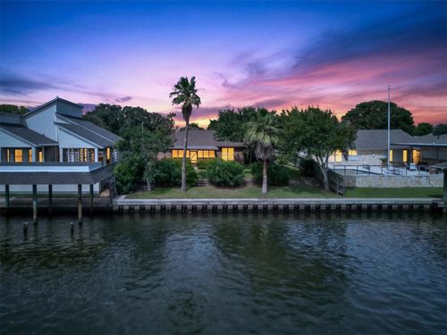 61 Lebrun Ct, Galveston, TX, 77551-1565 | Card Image