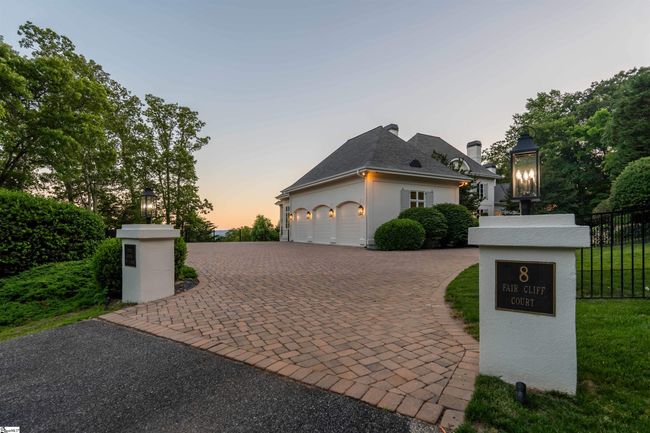 8 Fair Cliff Ct, House other with 4 bedrooms, 5 bathrooms and 3 parking in Landrum SC | Image 49