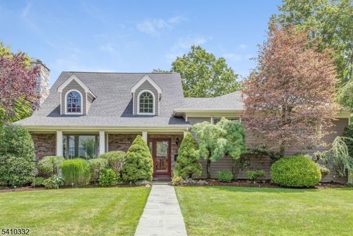 30 High Point Dr, Springfield, NJ, 07081-3713 | Card Image