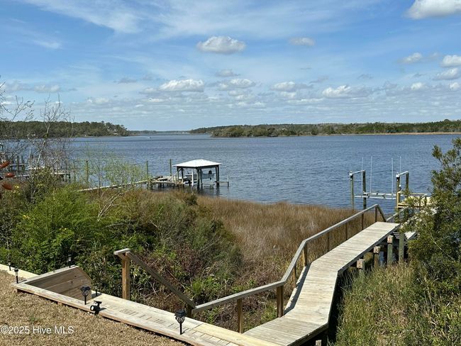 New 7, 000 LB Boat Lift | Image 17