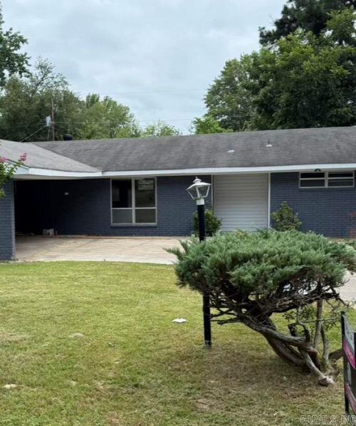 2302 Pine Hill Dr, Pine Bluff, AR, 71603-6835 | Card Image