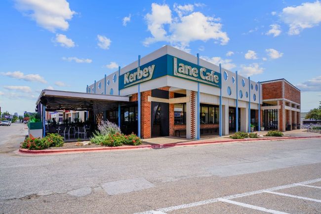 APT-303 - 3204 Menchaca Rd, Condo with 1 bedrooms, 1 bathrooms and 1 parking in Austin TX | Image 6