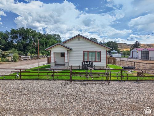 415 Nelson St, Arimo, ID, 83214-7712 | Card Image