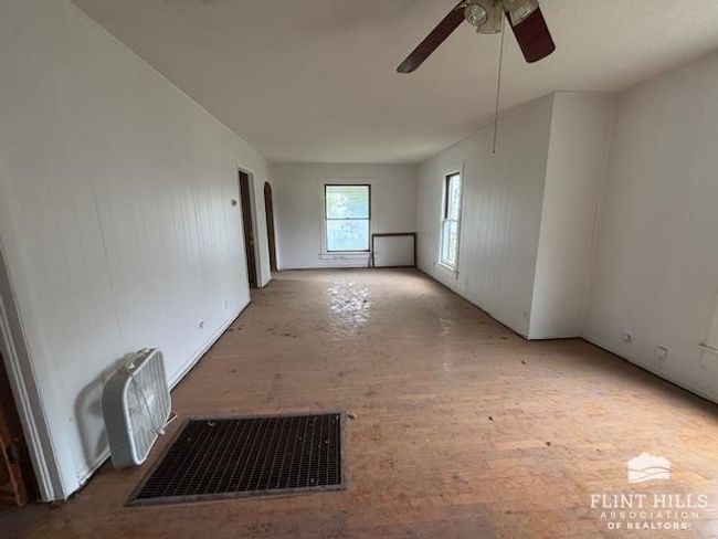 202 S A St, House other with 2 bedrooms, 1 bathrooms and null parking in Herington KS | Image 8