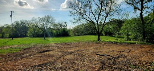 19502 Wilson Road, Henryetta, OK, 74437 | Card Image