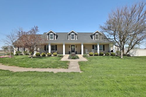 7300 W Broad St, Galloway, OH, 43119-9328 | Card Image
