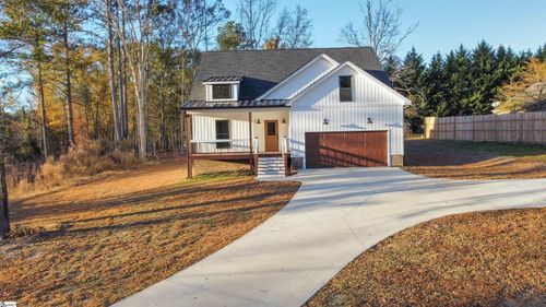 704 Sherwood Ave, Honea Path, SC, 29654-2152 | Card Image