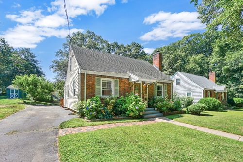 54 Overland St, Manchester, CT, 06040-6440 | Card Image