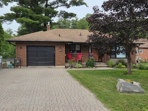324 Bethune Dr N, Gravenhurst, ON, P1P1B8 | Card Image