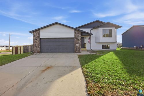 416 N Foss Ave Avenue, Sioux Falls, SD, 57110 | Card Image