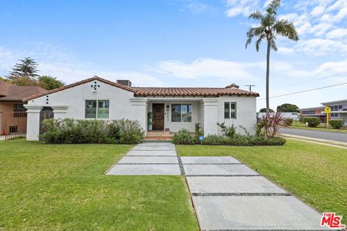 9232 S 8th Avenue, Inglewood, CA, 90305 | Card Image