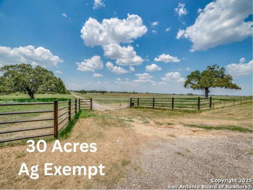 1635 Coble Rd, Poteet, TX, 78065-4112 | Card Image