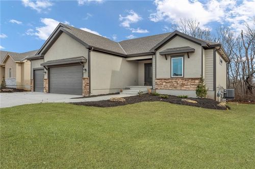14009 S Landon St, Olathe, KS, 66061-4562 | Card Image