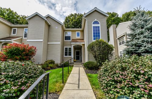 5209 Forest Point Dr S, Clifton Park, NY, 12065-6828 | Card Image