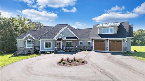 737 Camellia Pl, Moneta, VA, 24121-2621 | Card Image