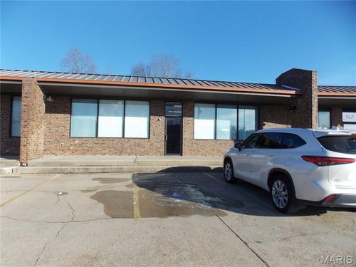 936 Ida St, Poplar Bluff, MO, 63901-4210 | Card Image