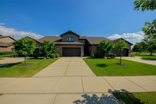 10749 Revere Cir, Mokena, IL, 60448-2467 | Card Image