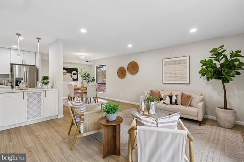 302-150 Monroe St, ROCKVILLE, MD, 20850-2518 | Card Image