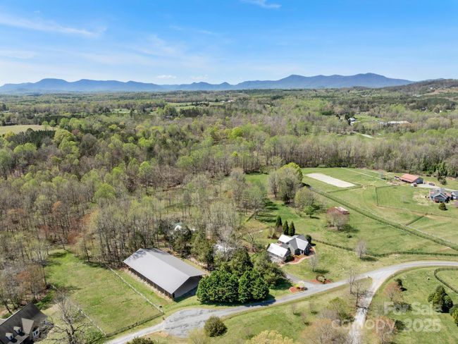 132 Green Mdws, House other with 3 bedrooms, 3 bathrooms and null parking in Columbus NC | Image 48